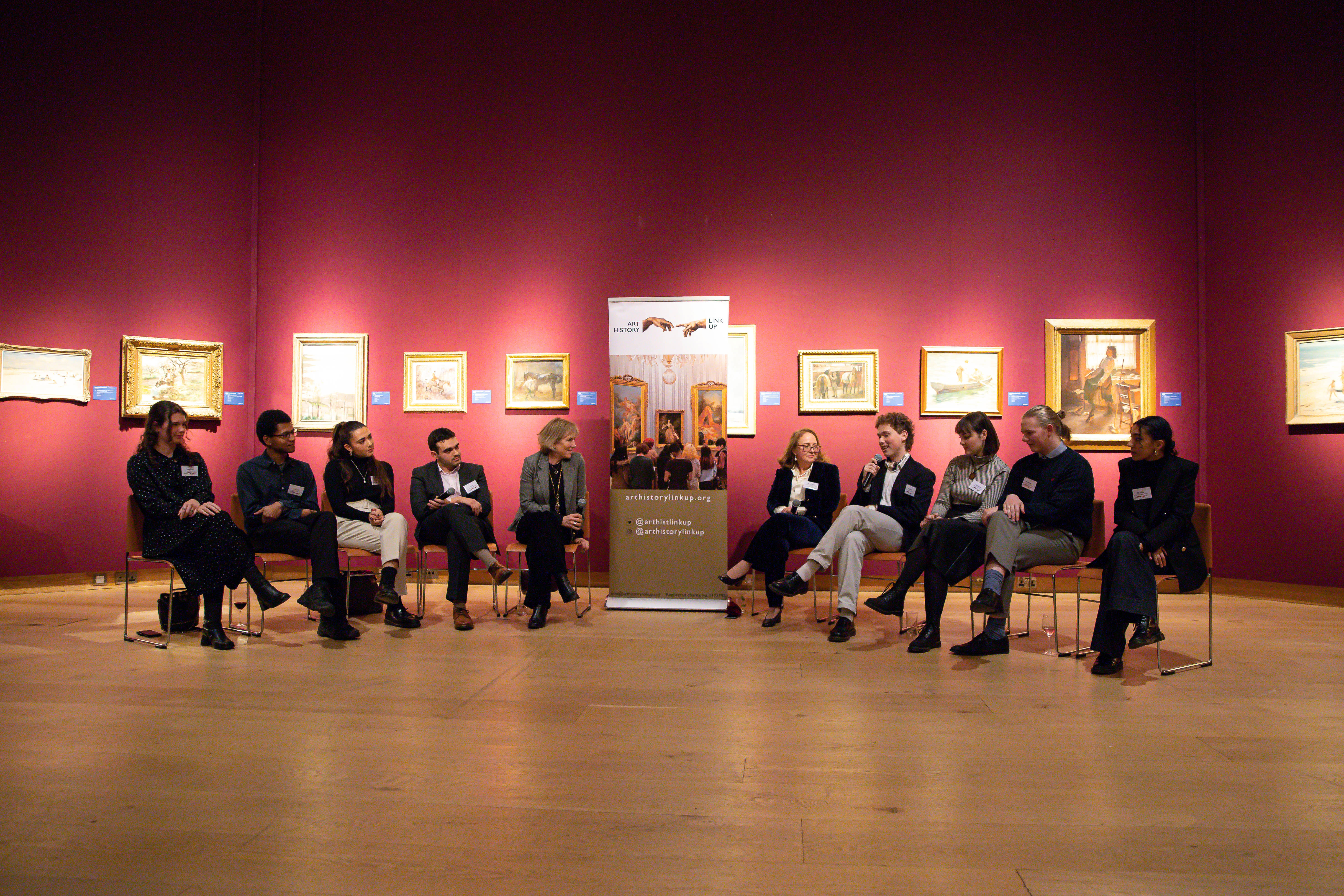 69D4ebaac1d3c50f63c4852d Hannah Rothschild And Ahlu Alumni Students In Discussion At Christies Jpg
