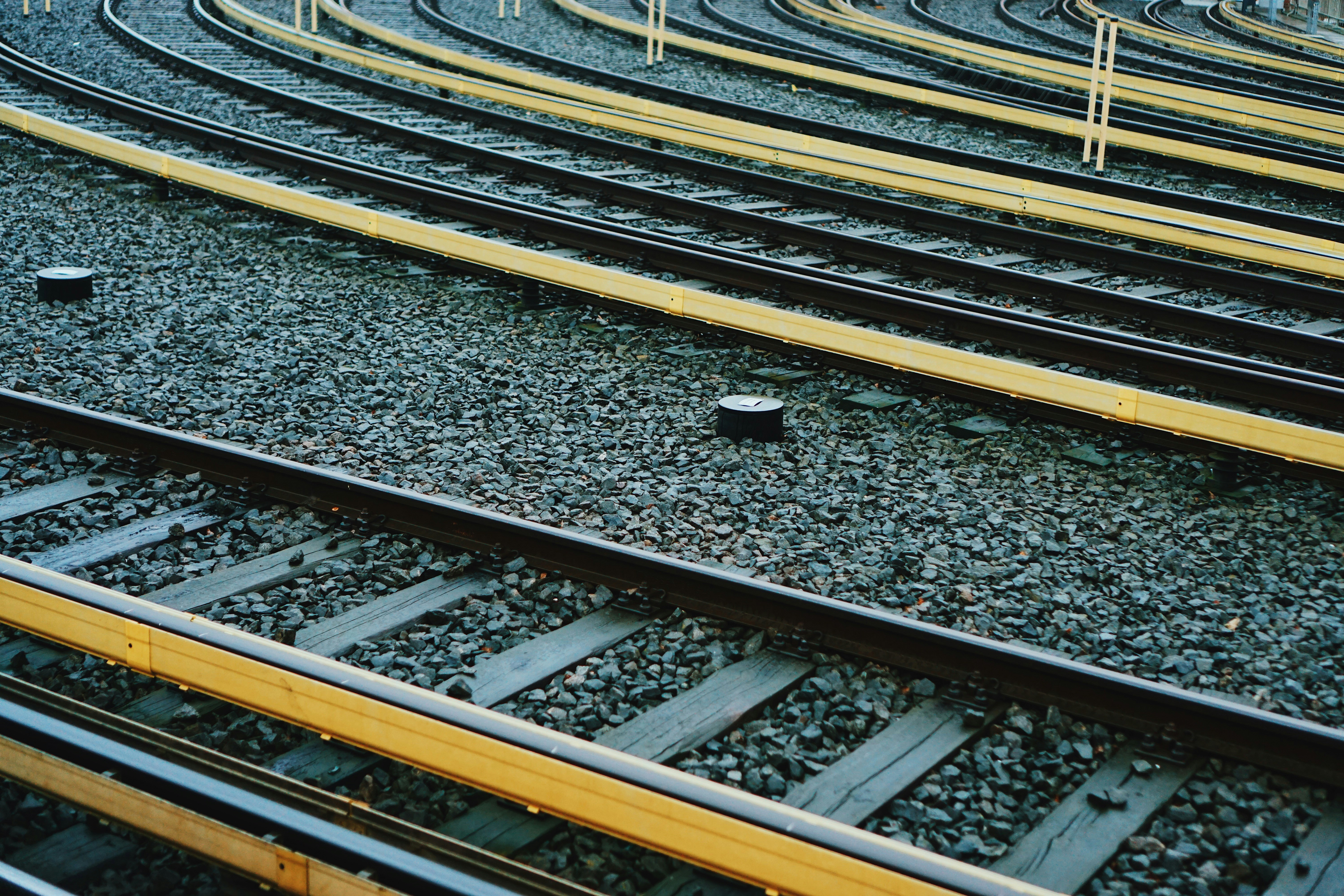 black-and-yellow-train-tracks